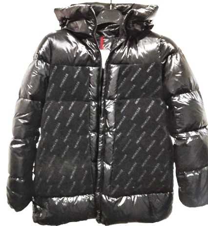 モンクレール買取　ダウンジャケット　キッズ　アパレル