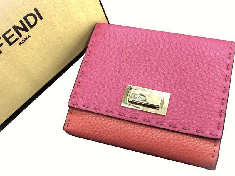 フェンディ買取 セレリア コンパクトウォレット