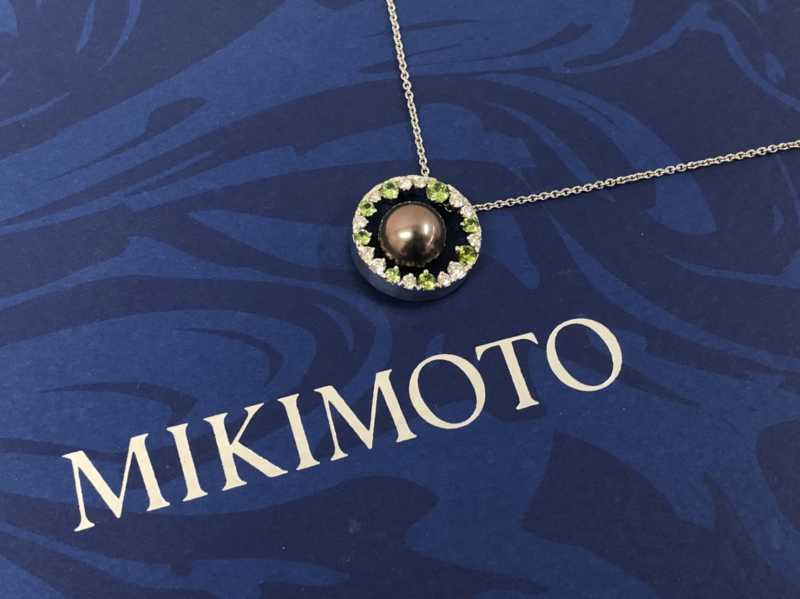 ミキモト買取 ブラックパール・グリーンガーネットネックレス