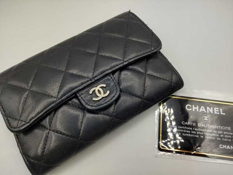 シャネル買取 コンパクトウォレット