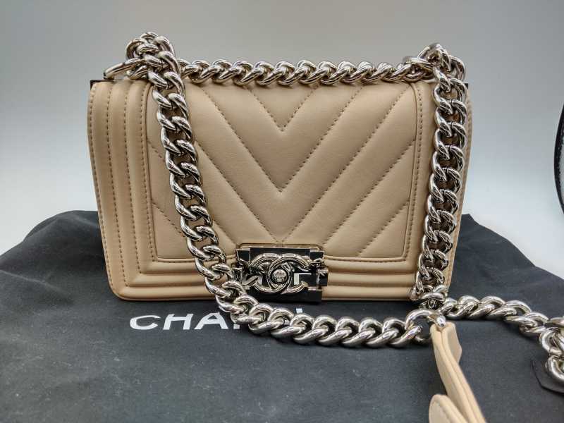 シャネル買取 ボーイシャネル