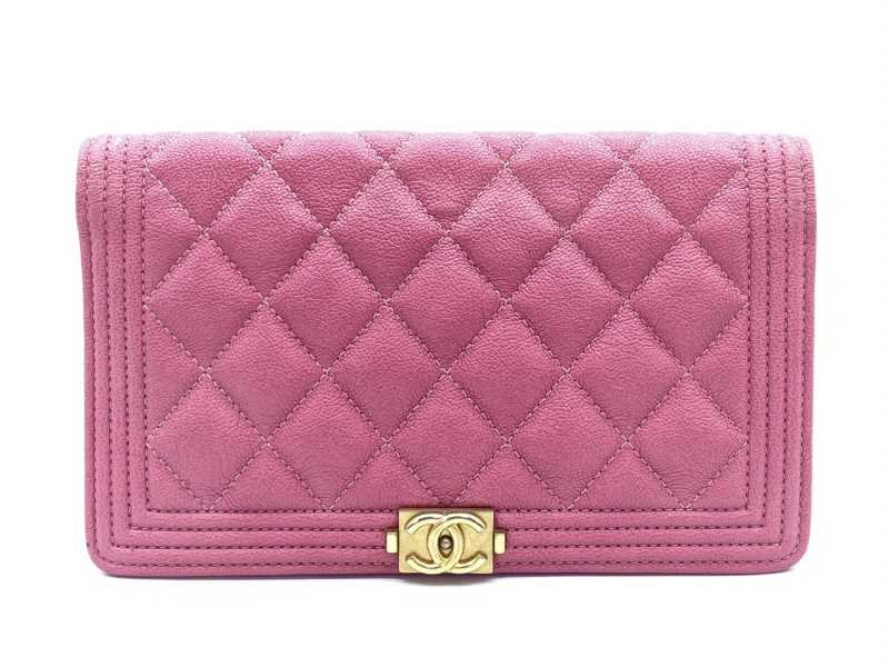 シャネル買取 ボーイシャネル 二つ折り 長財布 キャビアスキン 26番台