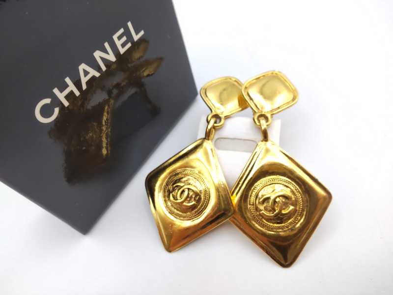シャネル買取 ヴィンテージイヤリング