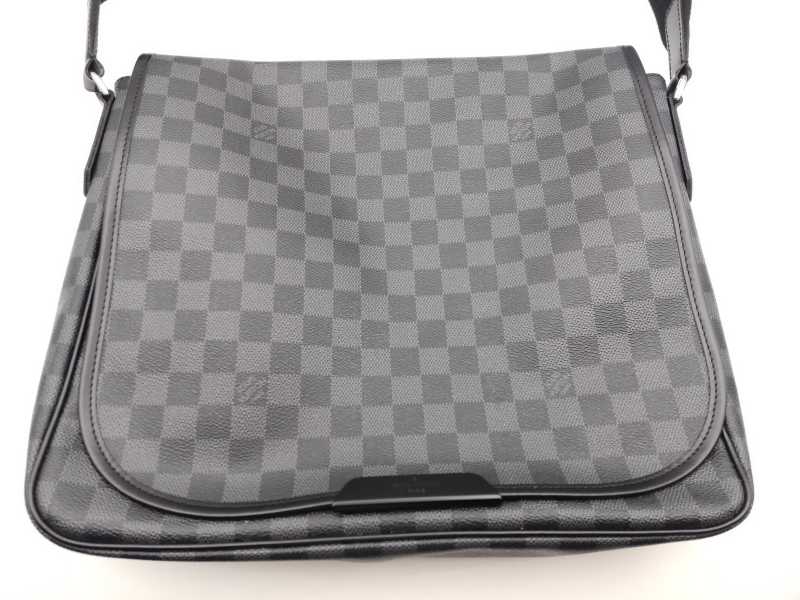 ルイヴィトン買取 ディストリクトGM N41271