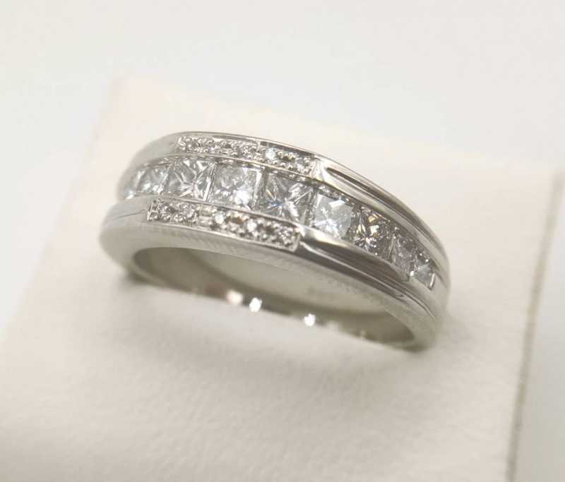 PT900リング　買取　ダイヤモンド　0.85CT	