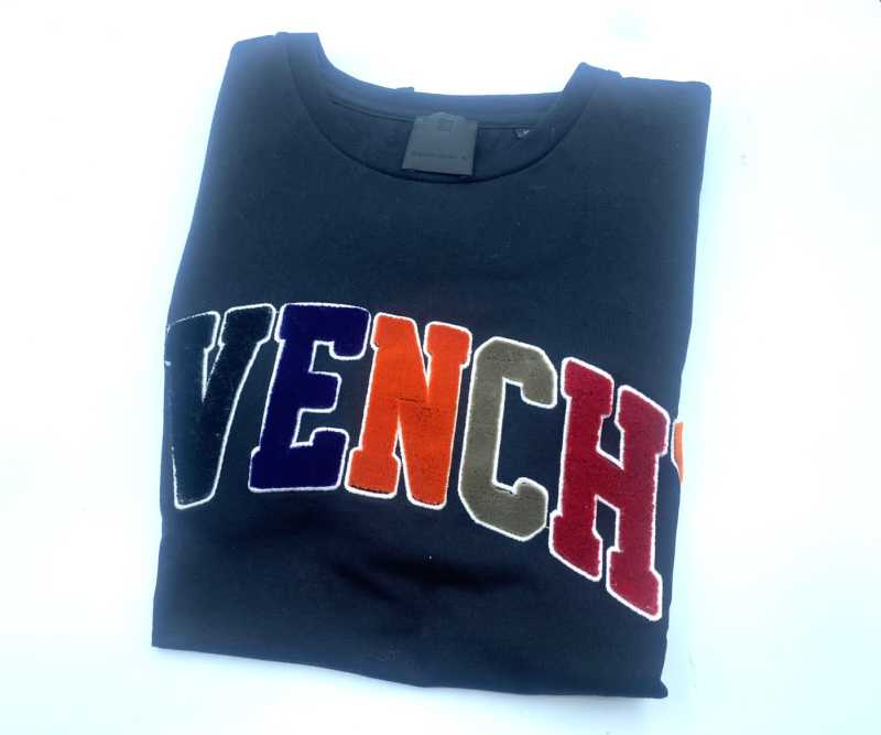 ジバンシィ　Tシャツ　買取