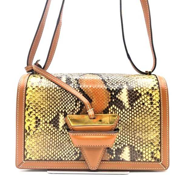 ロエベ買取 バルセロナ パイソン ショルダーバッグ