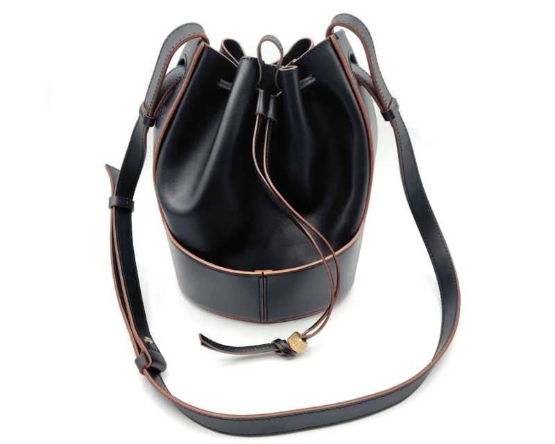 ロエベ買取 バルーン ショルダーバッグ