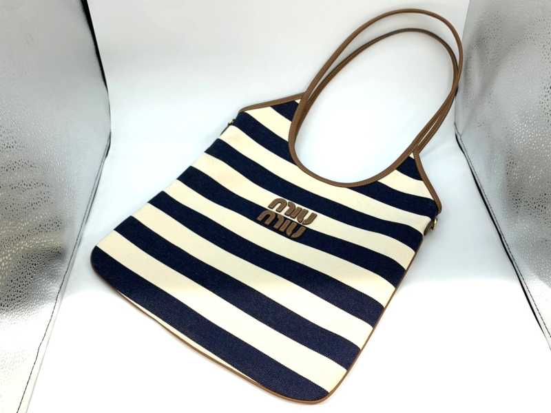 miumiu買取 アイビートートバッグ 5BG231