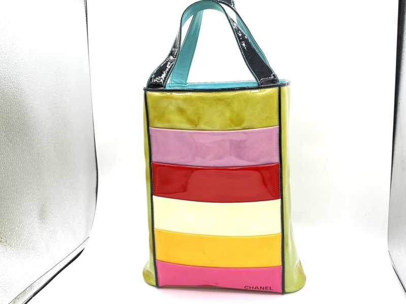 シャネル高価買取 パテント マルチカラー トートバッグ 6番台
