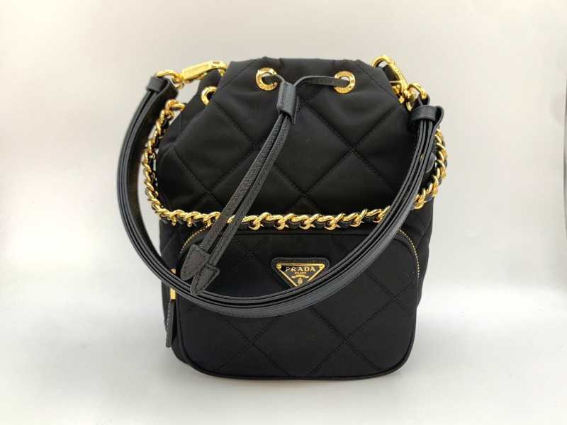 プラダ買取 デュエットRe-Nylonバケットバッグ 1BH038