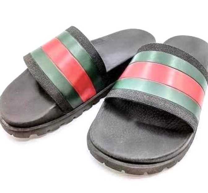 グッチ買取 ラバースライドサンダル シェリー 429469