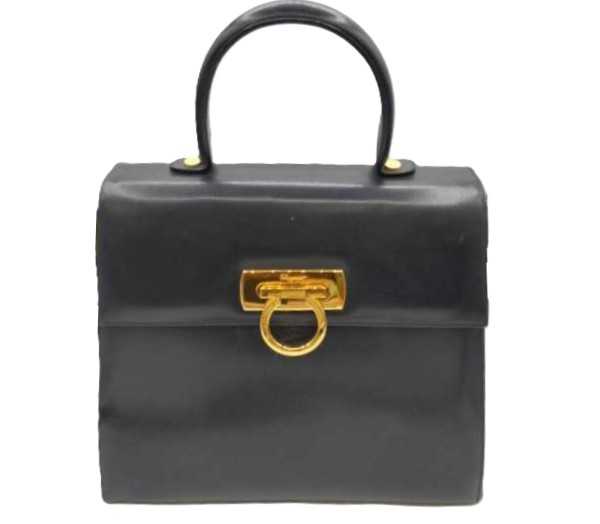 フェラガモ　買取　ガンチーニバッグ