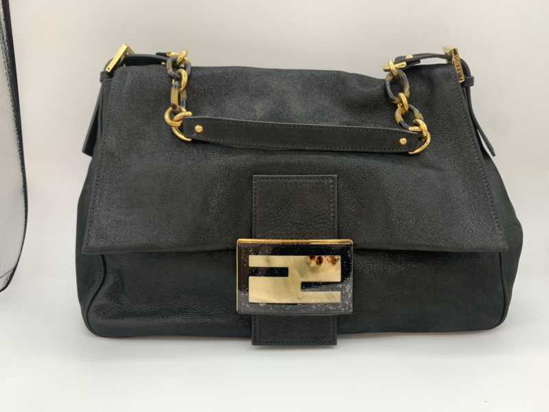 フェンディ買取 ビッグマンマバケット 8BR638