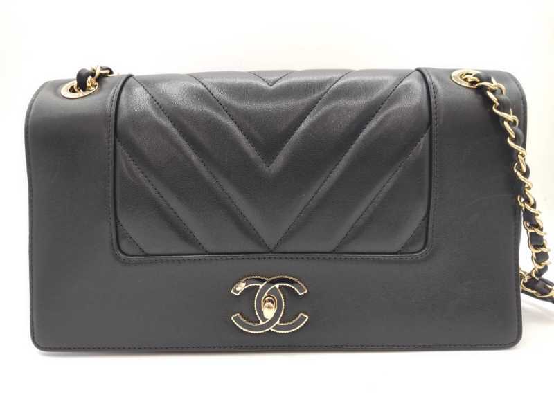 シャネル　買取　マドモアゼルバッグ