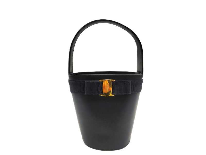 フェラガモ買取 ショルダーバッグ ヴァラ リボン バケツ