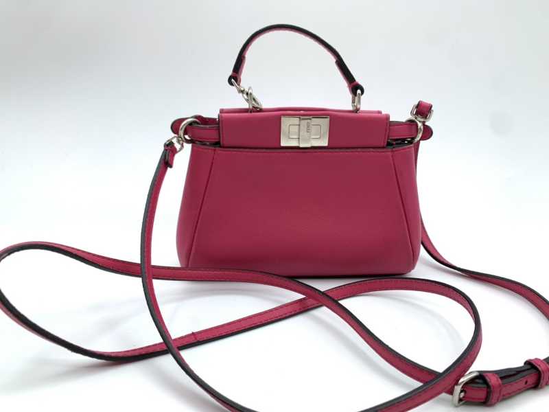 フェンディ買取 マイクロピーカブー 8M0355