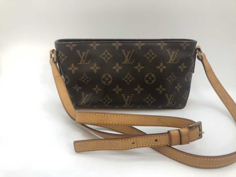 ルイヴィトン買取 トロター M51240