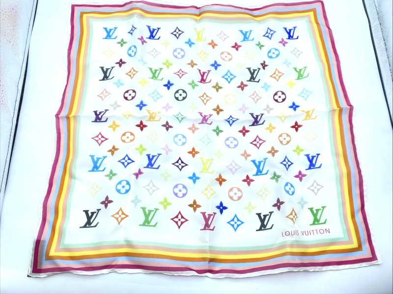 ルイヴィトン買取 カレ モノグラム マルチカラー ブロン M71913