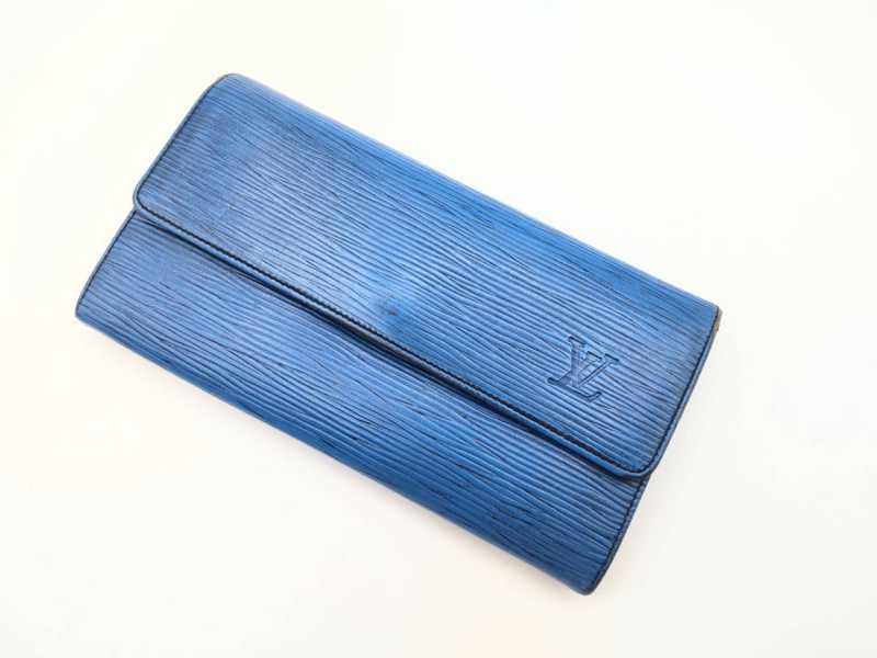 ルイヴィトン　買取　ポルトフォイユ・サラ　エピ　M63575