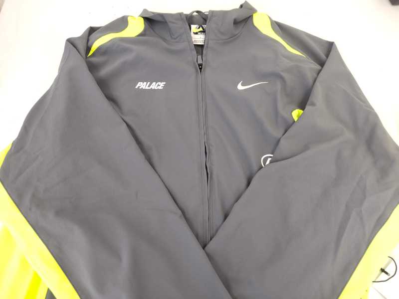 パレス×ナイキ買取 セットアップ