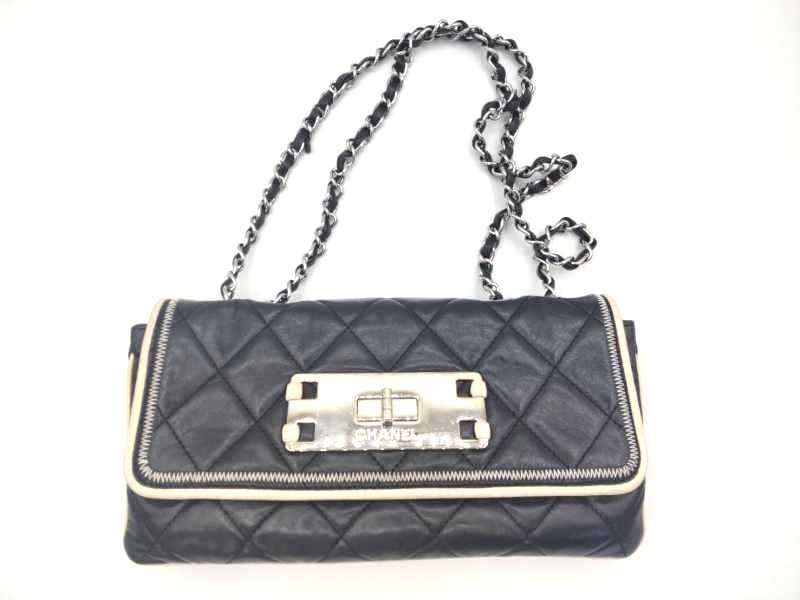シャネル　買取　2.55マトラッセバッグ