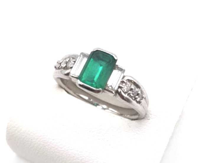 クレサンベール買取 エメラルド ダイヤモンドリング