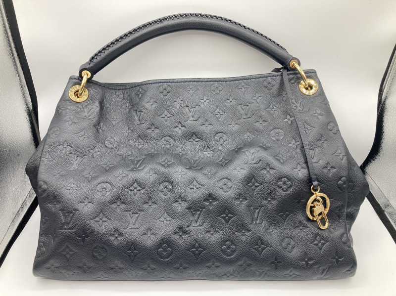 ルイヴィトン買取 アーツィーMM M93448