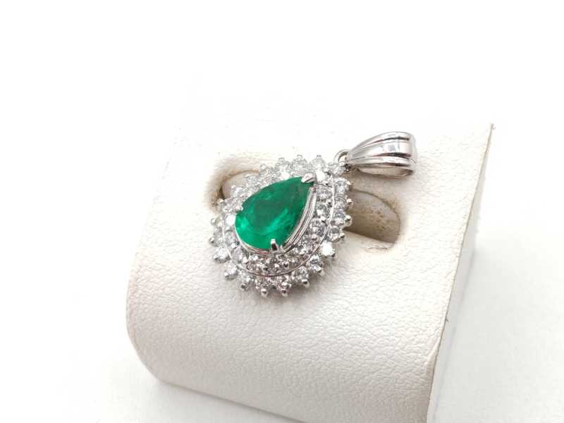 宝石買取 エメラルド ペンダントトップ Pt900