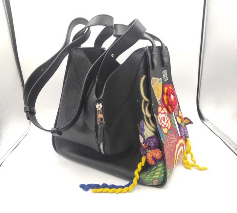 ロエベ　買取　ハンモック ミディアム