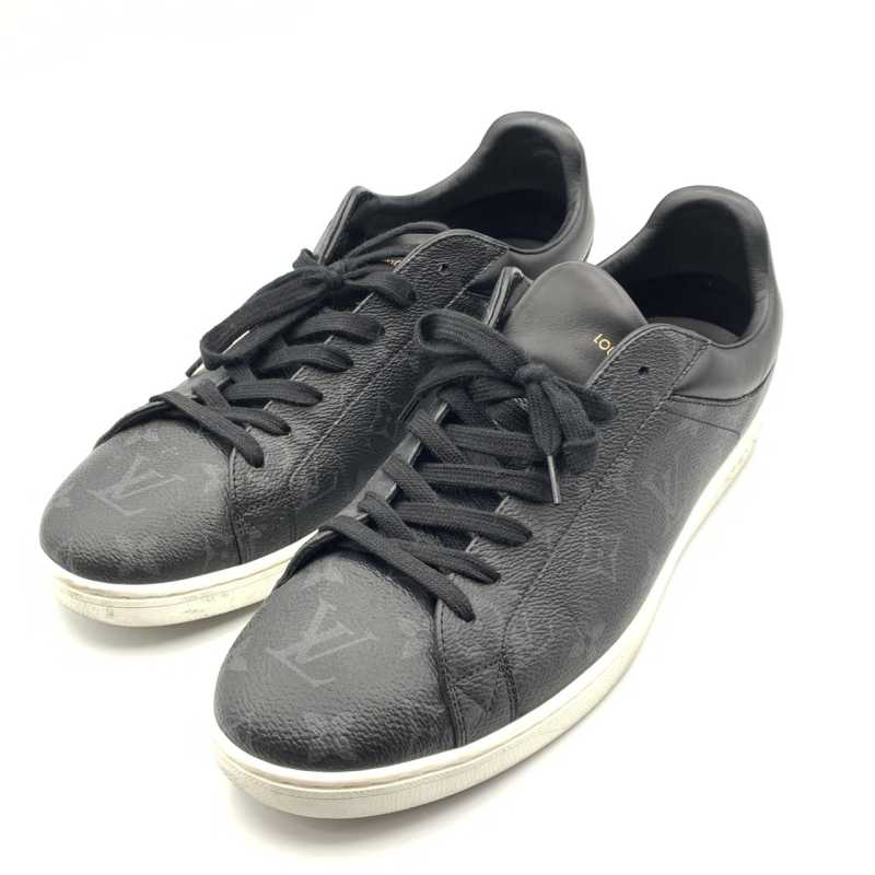 ルイヴィトン買取 スニーカー ルクセンブルク