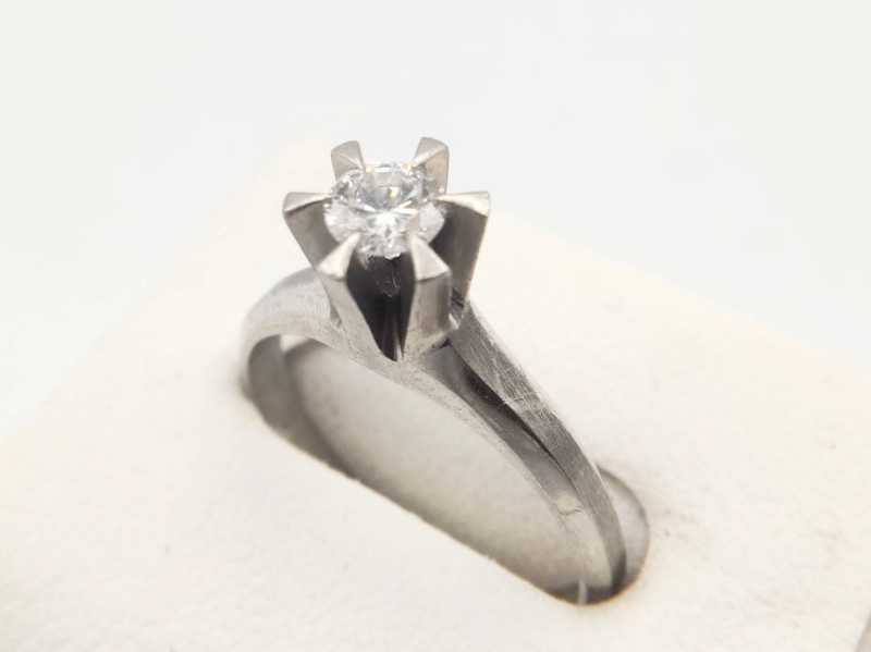 PT900リング　買取　ダイヤモンド