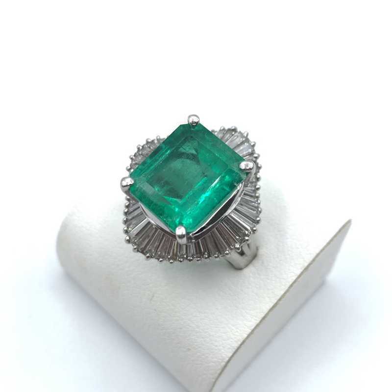 宝石買取 リング プラチナ エメラルド 8ct