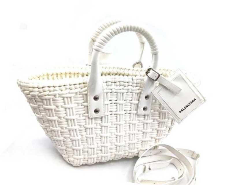 バレンシアガ買取 ビストロ XS 