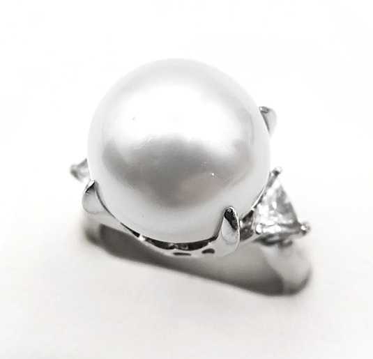 宝石買取　パールダイヤモンドリング　プラチナ