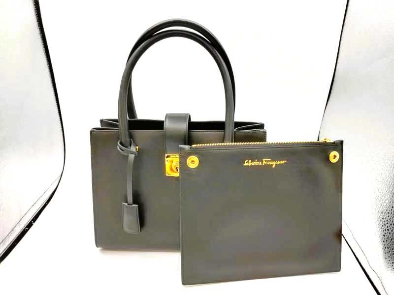 フェラガモ買取 ガンチーニ ジュリエット