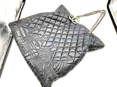 シャネル買取 エンボスチェーンバッグ