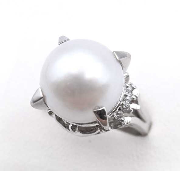 宝石買取　パールダイヤモンドリング　プラチナ