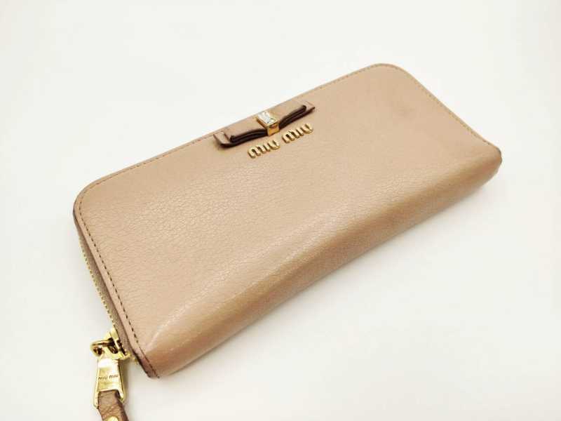 ミュウミュウ買取 ロングウォレット