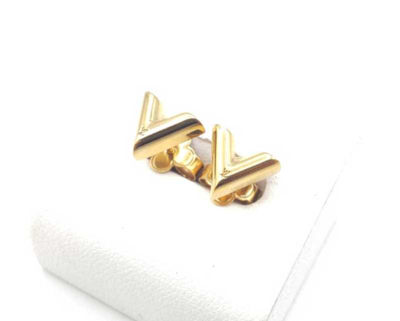 ルイヴィトン　買取　エセンシャルVピアス