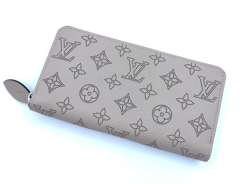 ルイヴィトン買取 ジッピーウォレット マヒナ M69821