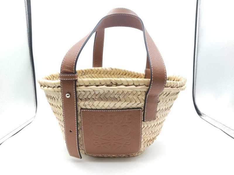 ロエベ　買取　カゴバッグ