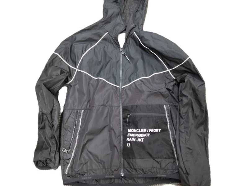 モンクレール買取 HUNOR ジャケット