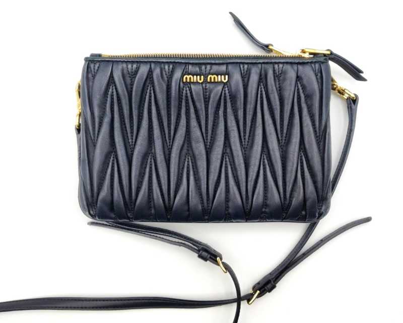 ミュウミュウ買取 マテラッセ ショルダーバッグ