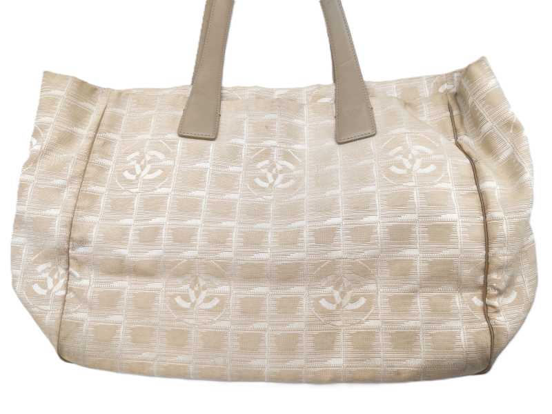 シャネル買取 ニュートラベルライントート