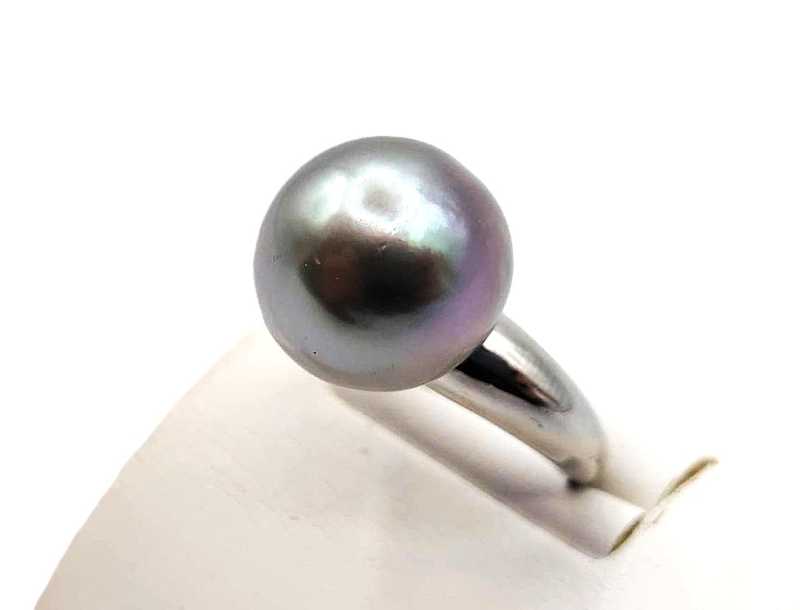 宝石買取 Pt900 ブラックパール リング