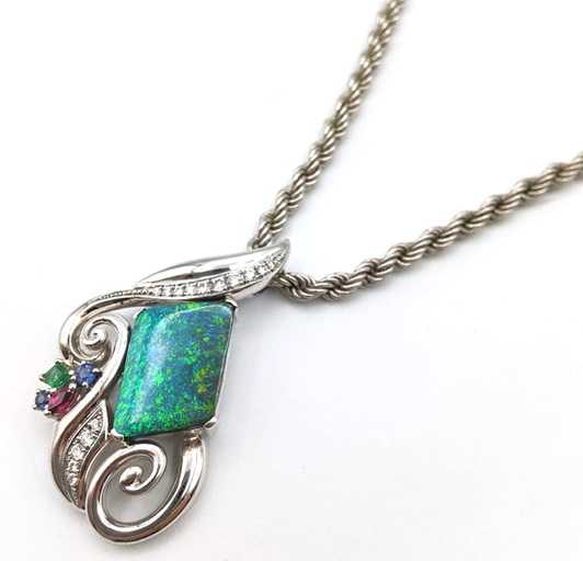 宝石買取　ボルダーオパールネックレス　プラチナ