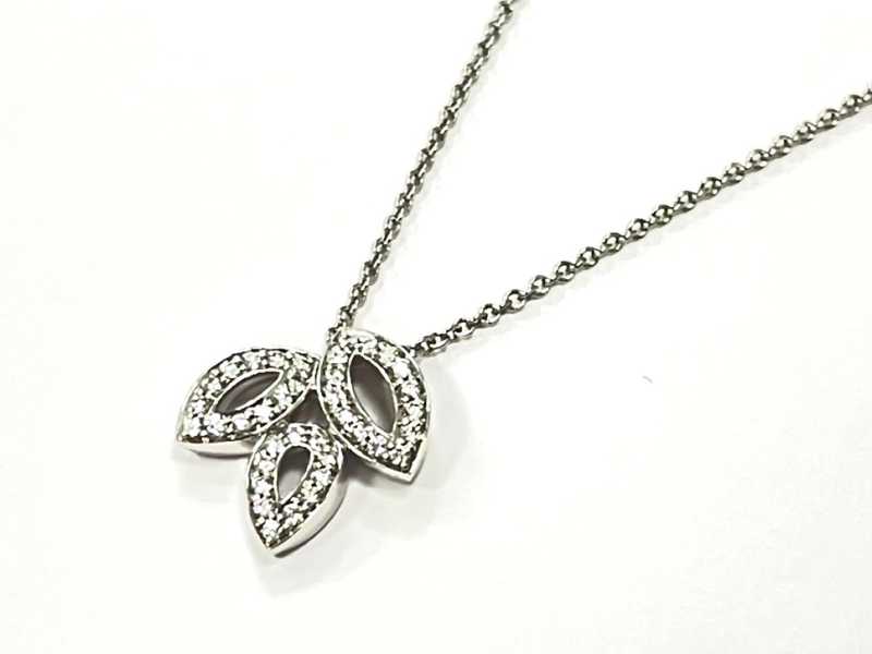 ハリーウィンストン買取 PT950 リリークラスター ミニ ペンダント PEDPSM1MLC