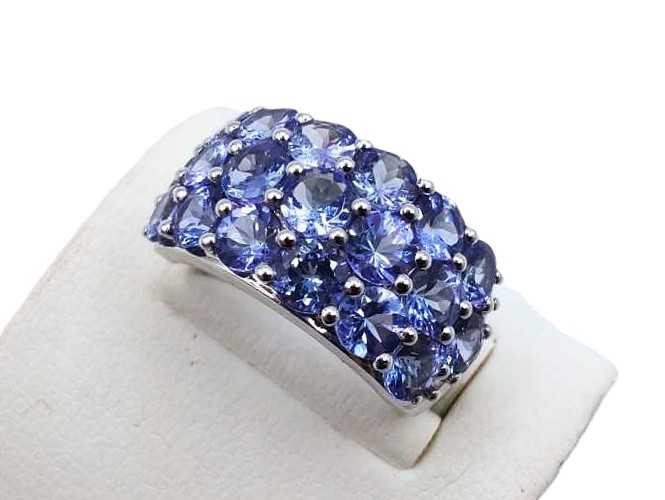 宝石買取 750WG タンザナイト リング