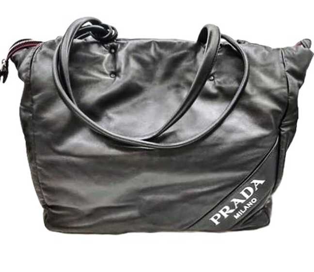 プラダ買取　トートバッグ　レザー　1BG223